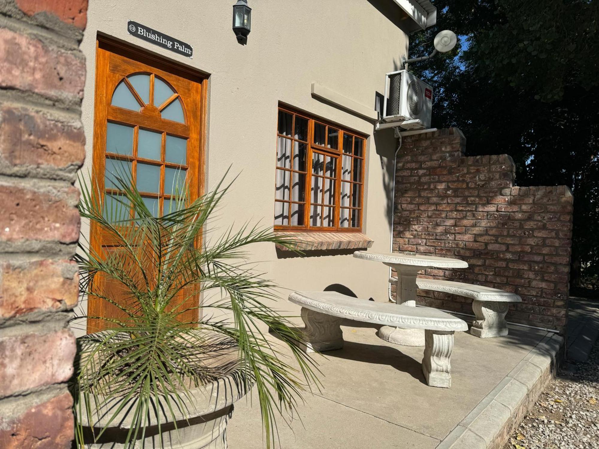 The Palms Venue & Accommodation Cradock Exterior foto